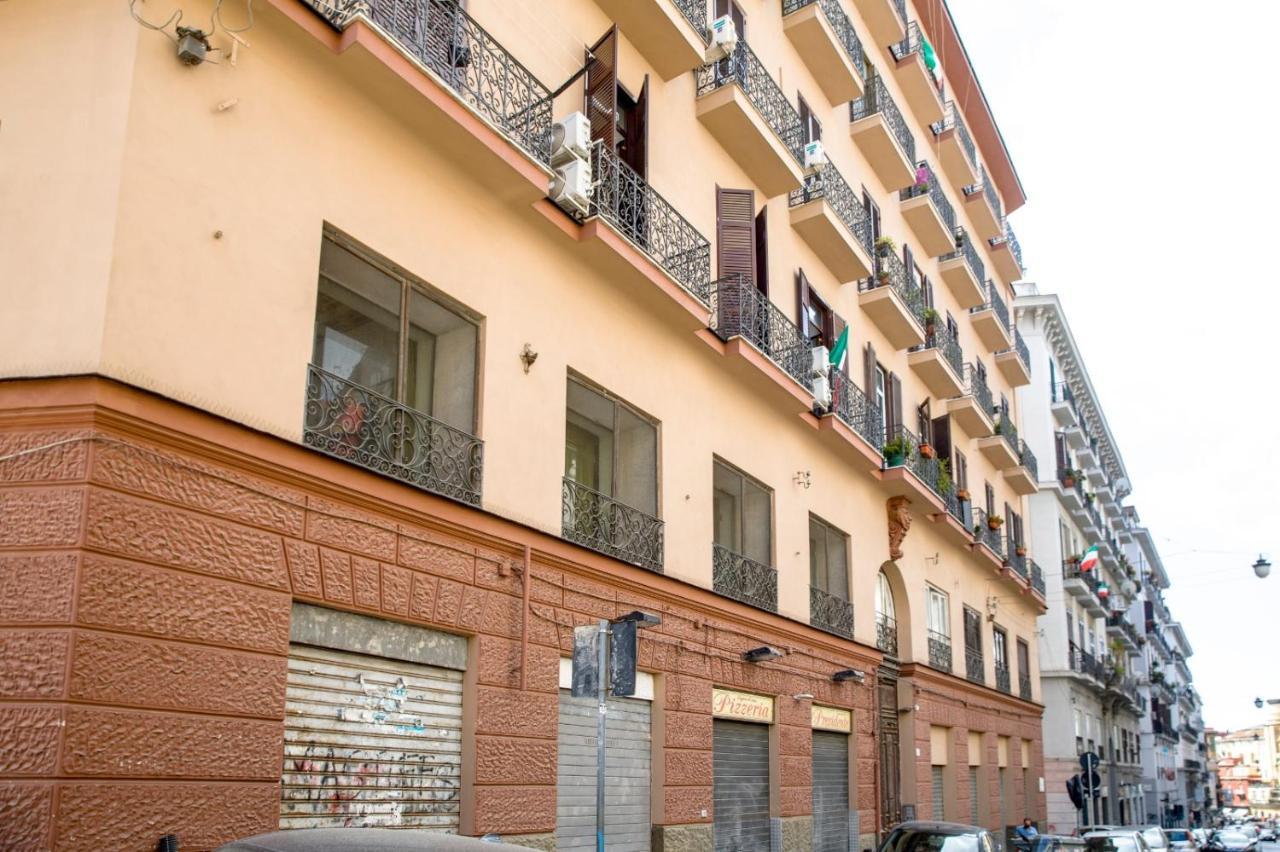 Napoli Centro Studios Exterior foto